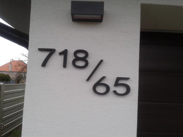 Súpisné a orientačné číslo na dom new ribbom